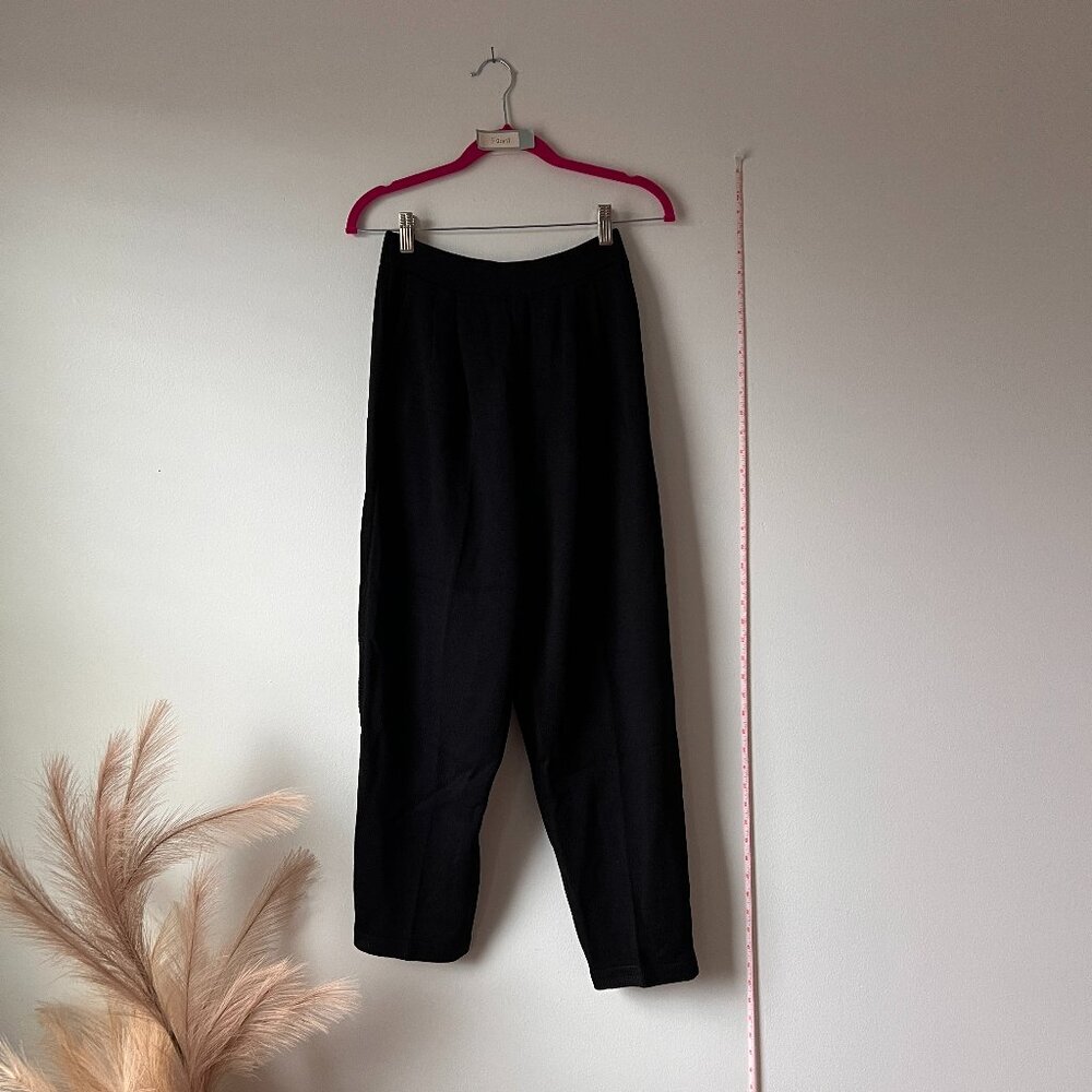St. John Knit High-Waisted Pants Black Size 6 Pockets Pleated